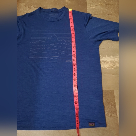Patagonia Capilene Cool Daily Blue Men's short sleeves shirt. Heathered. Size S. - Picture 7 of 7